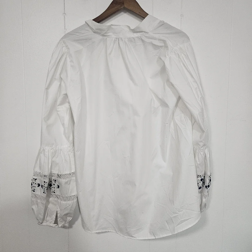 Mi Golondrina Hand-embroidered Blouse